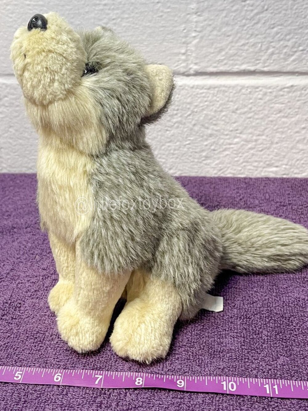 UNIPAK Howling Wolf Plush 2019 Gray Beige Realistic Wildlife Stuffed Animal ESSA